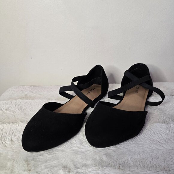 Torrid - 8WW - Black Faux Suede Elastic Crisscross Strap Flat - Picture 6 of 13
